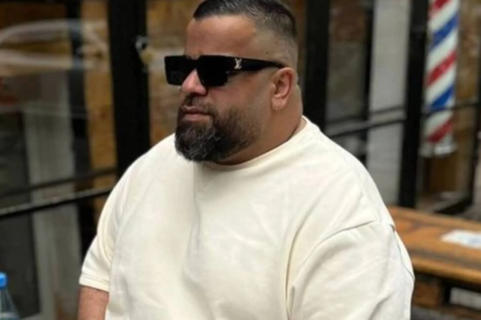 Ali Bumaye's Weight Battle: From Daily Swimmer to Magen-OP